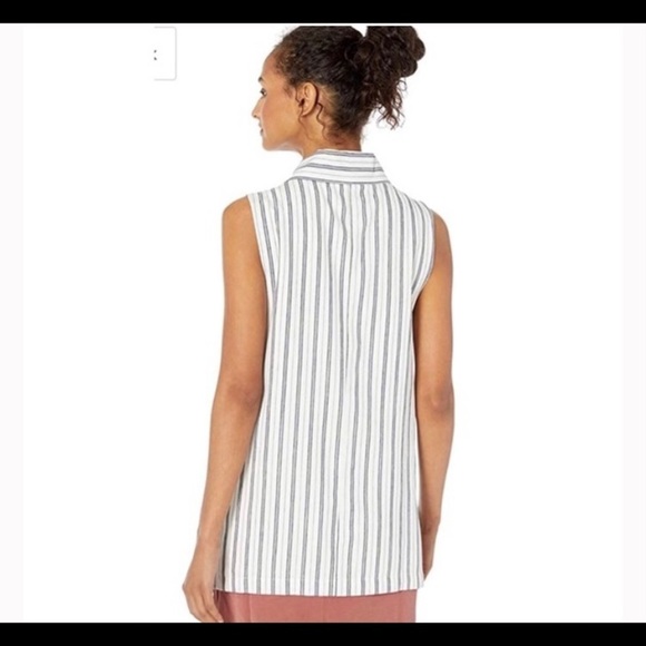 Cupcakes and Cashmere open sleeveless striped vest Size M - Picture 3 of 6